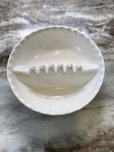 Vintage Retro WHITE ANHOLT ASHTRAY Round Saucer Melmac 5" Preowned - Picture 1 of 7