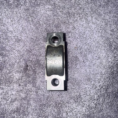 Tapa de cojinete del árbol de levas del motor derecho Porsche Boxster S 2000-08 OEM 9961042136R 3,4 L Foto 1 de 4