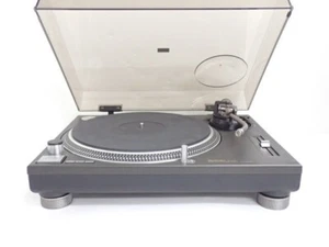 Technics SL-1200MK4 Turntable Quartz Direct Drive SL1200MK4 - Picture 1 of 5