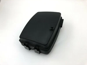 BMW Z4 E85 E86 2006-2009 FUSE BOX COVER BOX CASE ENGINE BAY 7533282 7533283 - Picture 1 of 4