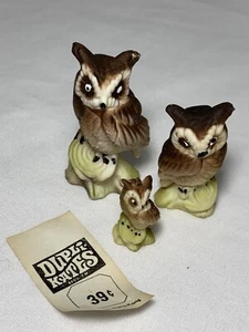 Vintage Eule Eulen Bone China Kunststoff Miniatur Putz Dorf Szene Figuren Weihnachten - Bild 1 von 12