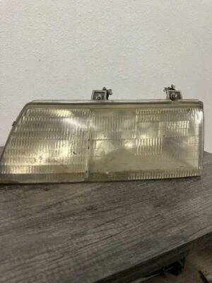 1989-1991 Ford Taurus LH Driver Side Headlamp - Image 1 of 4
