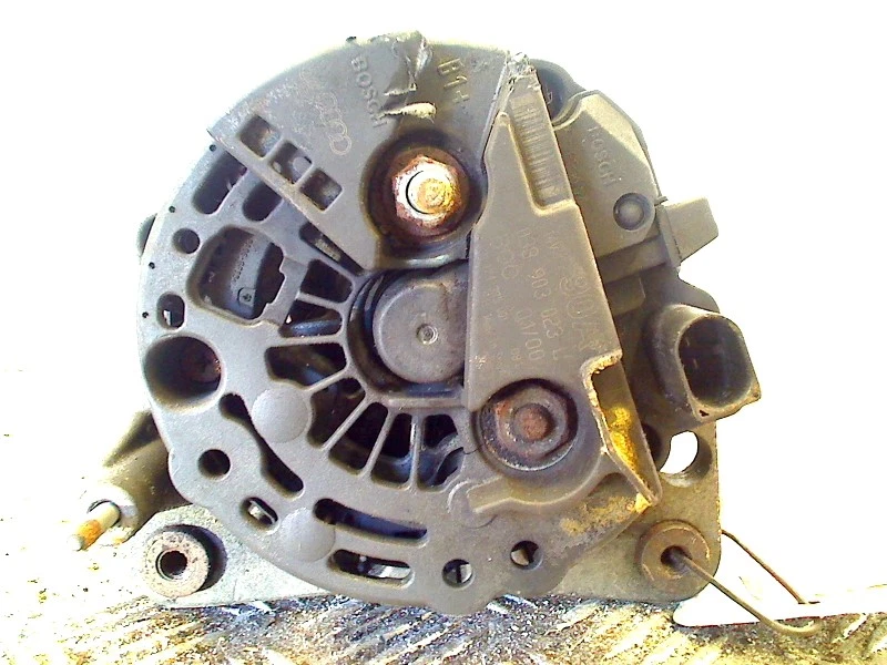 ALTERNATORE Seat Leon (1M1) Hatchback 5-drs 1.9 TDI 110 (AHF) 2004 Foto 1 de 2