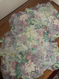 Cannon Mills Kissenbezüge mit Blumenmuster und Rüschen. NOS - Bild 1 von 7