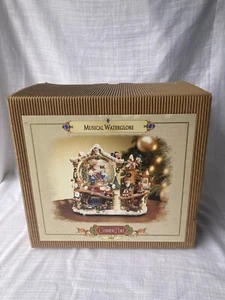 Grandeur Noel Musical Water Globe Santa Claus North Pole Elf Toys Christmas - Picture 1 of 12