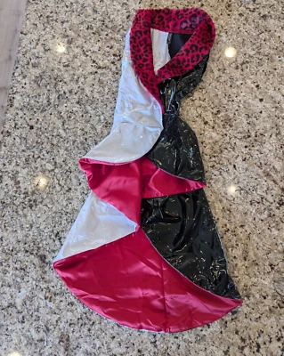 Sexy Disfraz Cruella Deville Rojo Negro Blanco Talla M Foto 1 de 4