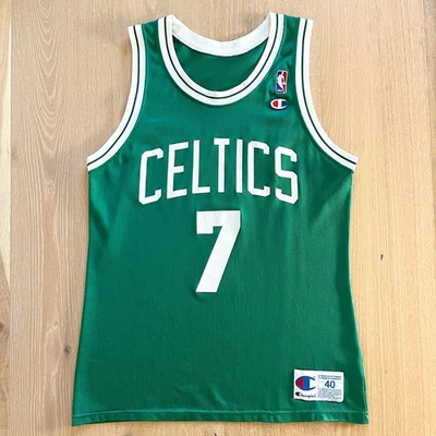 Vintage Dee Brown Boston Celtics NBA Champion basketball jersey - size 40 - Image 1 of 4