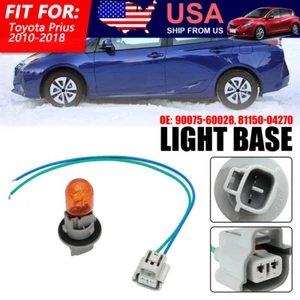 Turn Signal Socket & Connector Pigtail For Toyota Prius 2010-2018 RAV4 2019-2020 - Picture 1 of 11