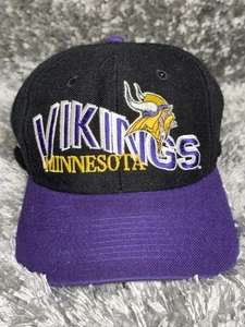 Vintage Minnesota Vikings Hat Cap Snapback Black Purple Pro Line Apex NFL Adjust - Picture 1 of 10