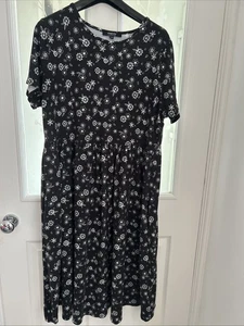 Simply Be Black Floral Midi Size 20 - Picture 1 of 4