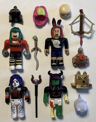 R0BL0X Juguetes Halloween Mini Figuras Truco o Trato Lote De 4 Colección Sin Códigos Foto 1 de 4