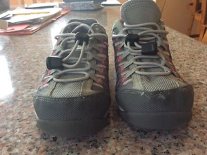 kids columbia omni grip Size 13 good shape scuff one toe tread looks new - Picture 1 of 4