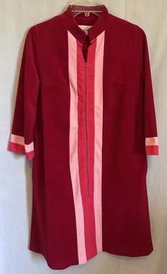 Vintage VANITY FAIR Burgundy Short Zip Front Plush ROBE 3/4 Sleeve Women Size 10 - Image 1 of 4