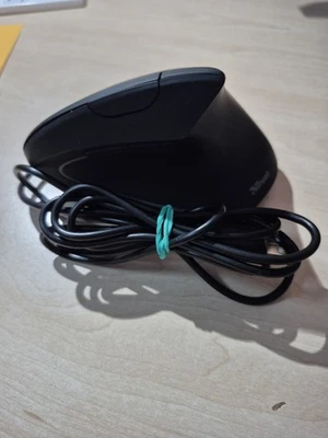 TRUST Verto Vertikale Ergonom. Maus 1000/1600 DPI, LED-Licht, f. Rechtshänder - Bild 1 von 4