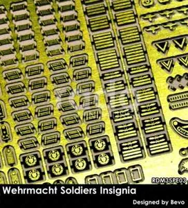 Rado Miniatures, RDM35PE03, insignia de soldados de la Wehrmacht, 1:35 - Imagen 1 de 4