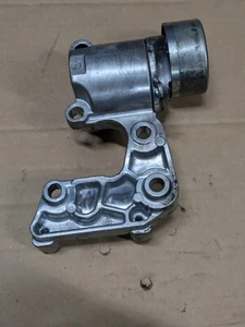 Tensor de correa accesorio Toyota 3,5 L 2GRFE Sienna Avalon RX350 OEM 1662031040 - Imagen 1 de 5