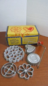 Vintage NORDIC WARE DOUBLE ROSETTE & TIMBALE IRON - Picture 1 of 8