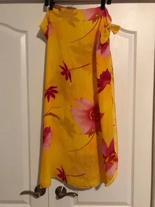 Floral Wrap Sheer Beach Pool - Picture 1 of 2