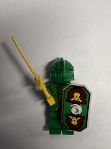 LEGO RASCUS + shield & sword minifigure CASTLE KINGDOMS 8801 8877 cas266 - Picture 1 of 4