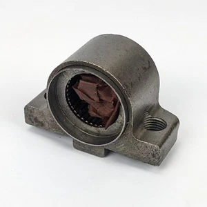 Spicer 210025X End Shaft Bearing Support Block - dana roller obsolete pillow - Picture 1 of 8
