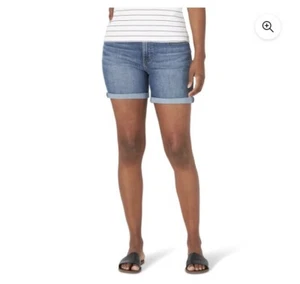 Lee Women's 5" Inseam Regular Fit Mid Rise Cuffed Short, Size 8 - Picture 1 of 9