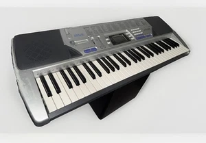 Casio CTK-496 Elektronisches Keyboard mit 61 FullSize Tasten, Notenständer & Tragetasche - Bild 1 von 9