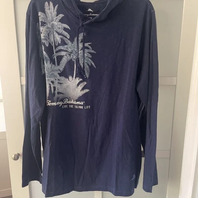 ¡NUEVO! Tommy Bahama ~ Camiseta con capucha Frond Of The Jungle Lux para hombre ~ Azul marino ~ Mediana Foto 1 de 4