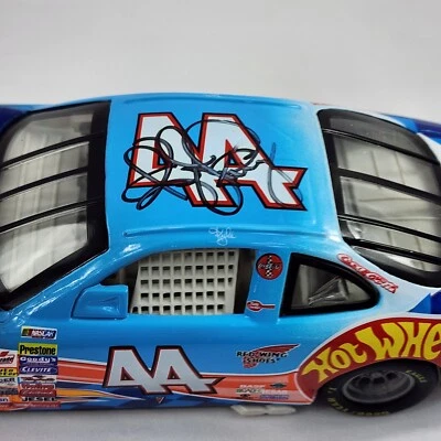 Kyle Petty 1/24 Autographed Nascar Race Car 1998 Grand Prix #44 Hot Wheels VG - Image 1 of 4