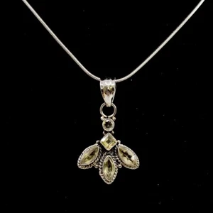 925 Sterling Silver Vintage Light Yellow Stone Pendant 16" Necklace (LO1006982) - Picture 1 of 7