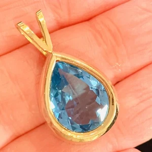 Ciondolo Topazio Blu Svizzero Oro Giallo Massiccio 10k 8,5CT+ Forma di Pera 5,58gr 3Cm - Foto 1 di 9