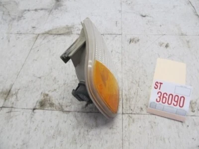 Side Marker Light Expedition 1997 2002 Ford Right Passenger Side Front OEM - Image 1 of 4