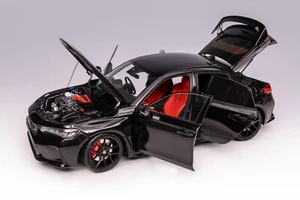 Motorhelix Honda Civic Type R (FL5) Crystal Black Pearl + Engine 1/18. M85303 - Picture 1 of 4