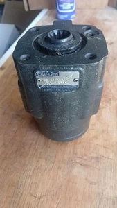 Original Char-Lynn USA 1232374 Pump Gp-Metering Fits Caterpillar 263-1176-002 - Picture 1 of 6