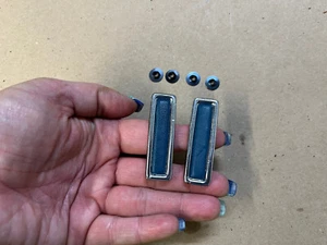 73-79 Ford Bronco truck LARIAT seat buttons blue 1973-1979 -QTY 6 - Picture 1 of 2