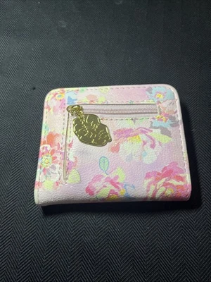 LUV Betsey Johnson Blush Multi LBMONEY Billetera Moneda Identificación Licencia Foto 1 de 4