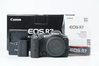 [TOP Mint] Canon EOS R7 Black Mirrorless Digital Camera （SC:under 1000)  Japan - Image 1 of 4