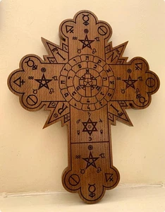 LA CRUZ ROSA GRANDE Roble Talla Colgante Hermético Rosacruz Rosa Cruz - Imagen 1 de 12