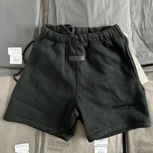 Fear Of God Essentials Sweatshort (SS22) Stretch Limo Size L - Picture 1 of 1