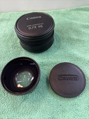 CANON 46MM WIDE CONVERTER LENS ATTACHMENT 0.7 X 46,  w/CASE - Image 1 of 4