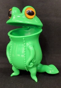 Pitcher Plant Frog Utubo Kaeru  sofubi soft Vinyl Figure used - Picture 1 of 4