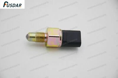 Interruptor de lámpara de luz inversa MD730979 1 pieza para Mitsubishi Outlander 2004-2005 Foto 1 de 4