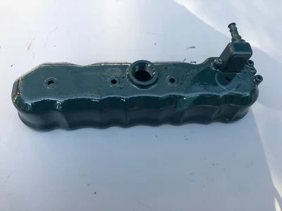 Perno central de cubierta de válvula Kubota V2203 Foto 1 de 2