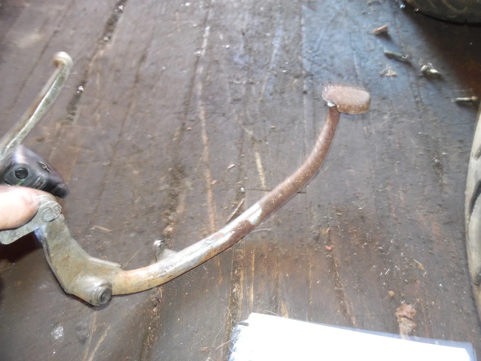 Alavanca de pedal de freio traseiro Honda CB400 T1 1978 - Imagem 1 de 1