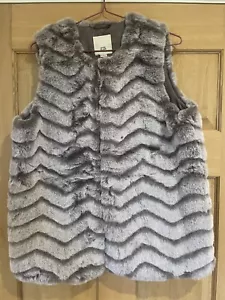 River Island Faux Fur Striped Grey Gilet 15-16 Years Girls Jacket New - Picture 1 of 4