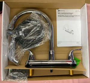 Grifos de cocina abatibles Seasons 7,75" residenciales de una sola manija de acero cerámico - Imagen 1 de 4