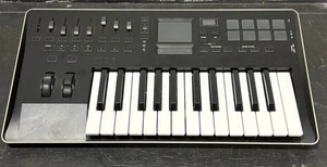 Korg Taktile 25 MIDI USB Controller Programmable Keyboard Semi-Weighted - Picture 1 of 13