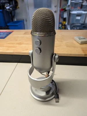 Blue Microphones Yeti Studio All-In-One Professional Recording Streaming YouTube - Image 1 of 2