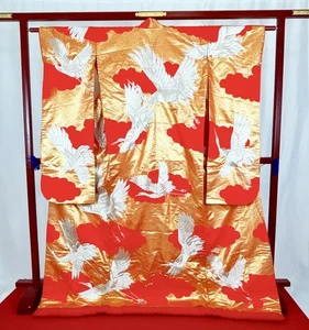 Kimono Japonés 'UCHIKAKE' Seda/Rojo/Dorado/Grúa/Lujo/Tradicional/Historia N855 - Imagen 1 de 24