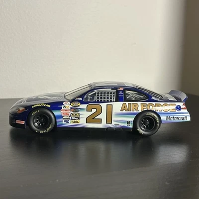 2003 Hot Wheels 1/24 Scale Ricky Rudd #21 Air Force Ford Taurus NASCAR Diecast - Image 1 of 4
