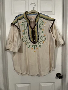 Pinocchio Village Haus Shirt Ladies XL Disney Magic Kingdom Cast Member Vented - Bild 1 von 4